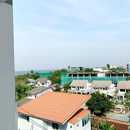 Sweet Seaview Flr6 With Toproop Pool Flr7 At The Blux Bangsaen Exteriér fotografie