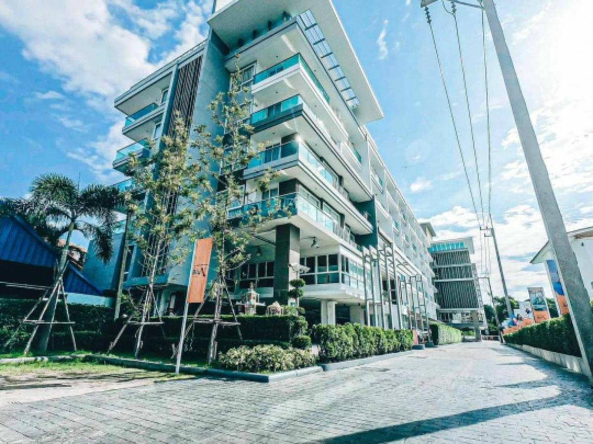 Sweet Seaview Flr6 With Toproop Pool Flr7 At The Blux Bangsaen Exteriér fotografie